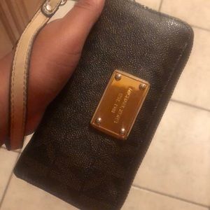 Michael Kors clutch wallet/bag